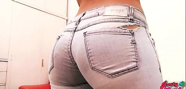  Holy Ass! Bubble Butt Blonde Teen Trying Out Different Jeans
